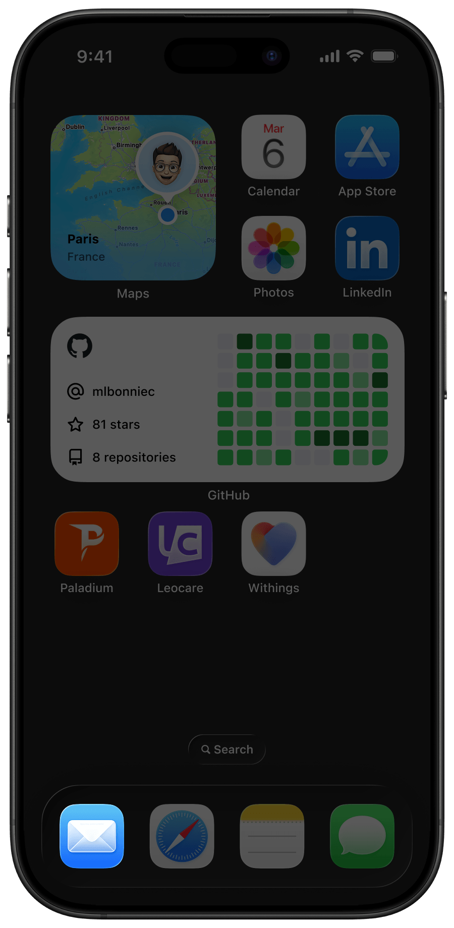 iPhone 16 Pro focused on a Mail application icon